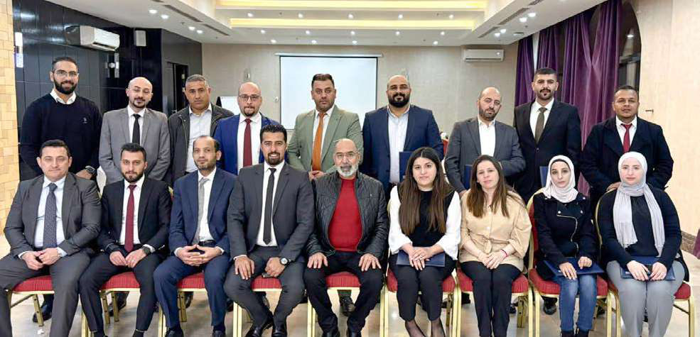 فريق أوبتيمال مع المشاركين في أحد البرامج التدريبية
